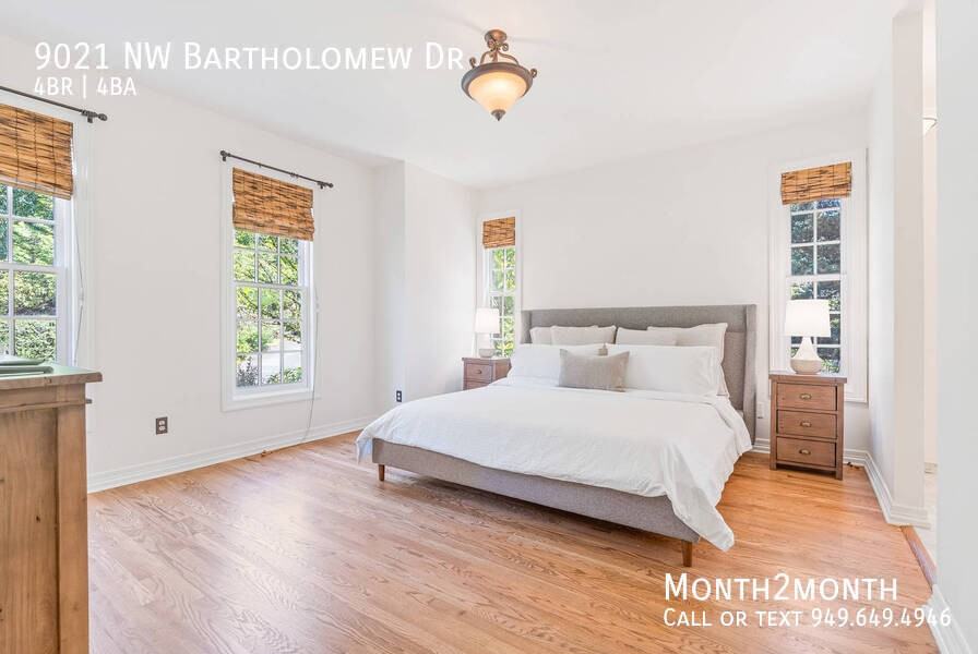 9021 Nw Bartholomew Dr - Photo 4 of 48