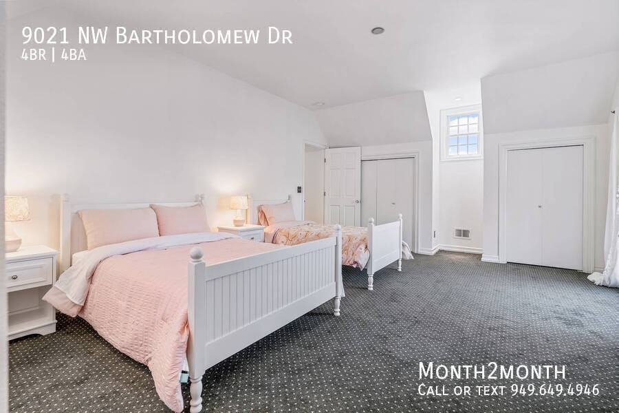 9021 Nw Bartholomew Dr - Photo 7 of 48