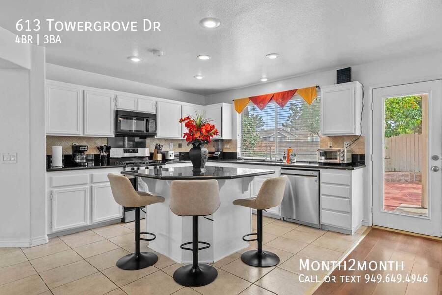 613 Towergrove Dr - Photo 4 of 50
