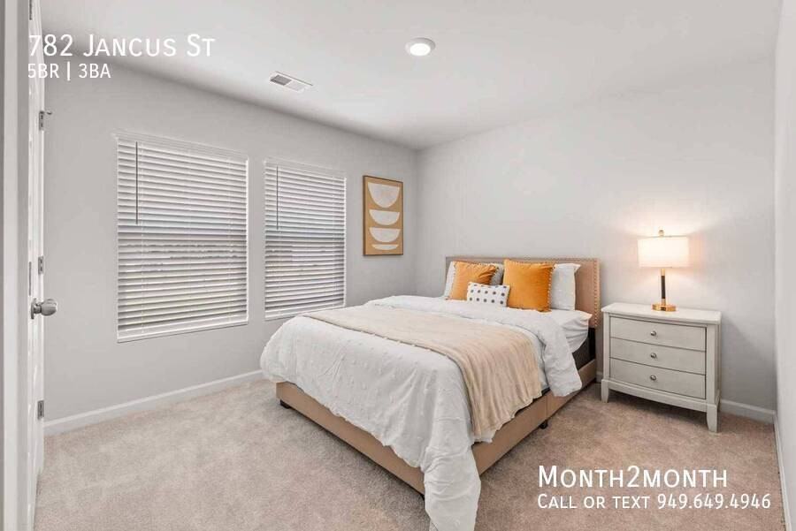 782 Jancus St - Photo 5 of 25