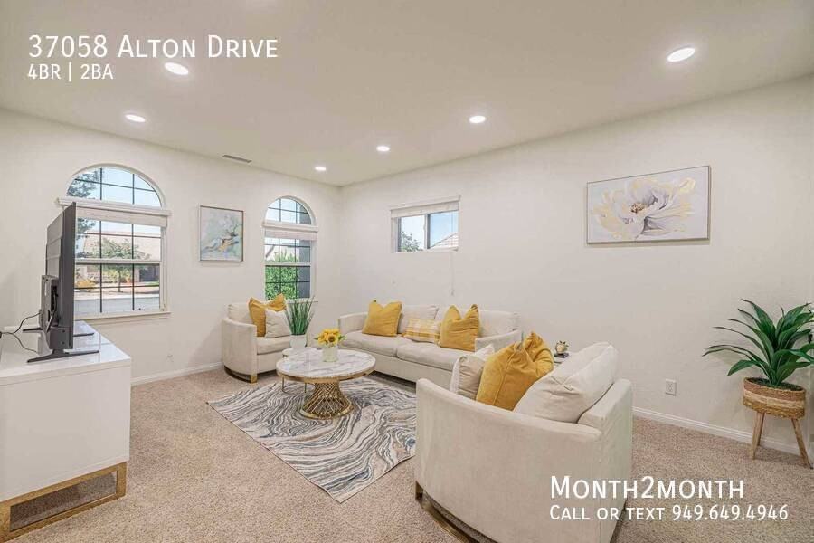 37058 Alton Dr - Photo 5 of 35