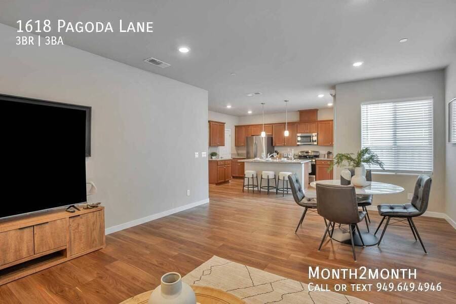 1618 Pagoda Ln - Photo 3 of 33