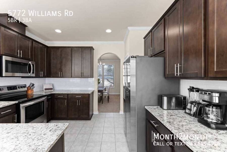 5772 Williams Rd - Photo 7 of 40