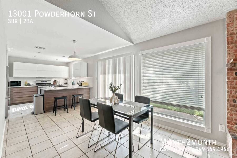 13001 Powderhorn St - Photo 4 of 24