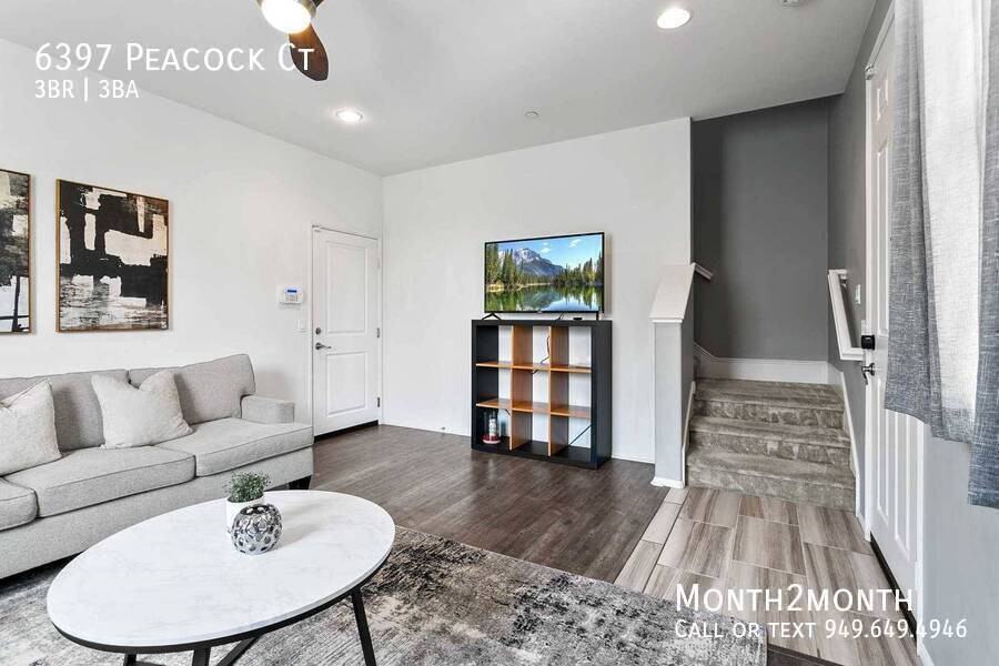 6397 Peacock Ct - Photo 3 of 26
