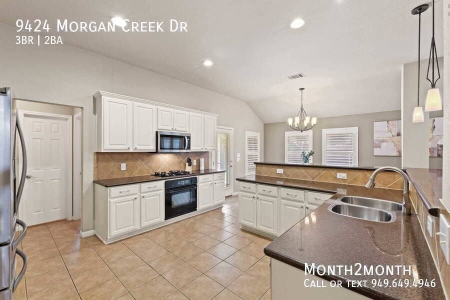 9424 Morgan Creek Dr - Photo 7 of 32