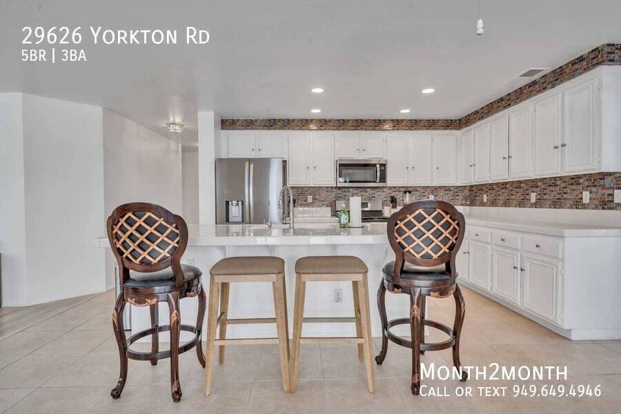 29626 Yorkton Rd - Photo 7 of 41
