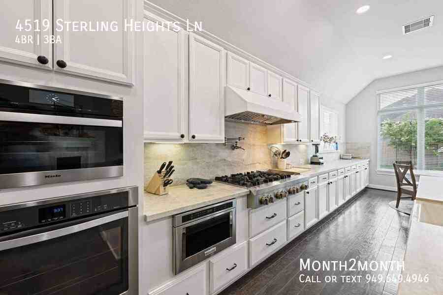 4519 Sterling Heights Ln - Photo 4 of 42