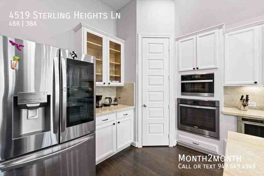 4519 Sterling Heights Ln - Photo 5 of 42