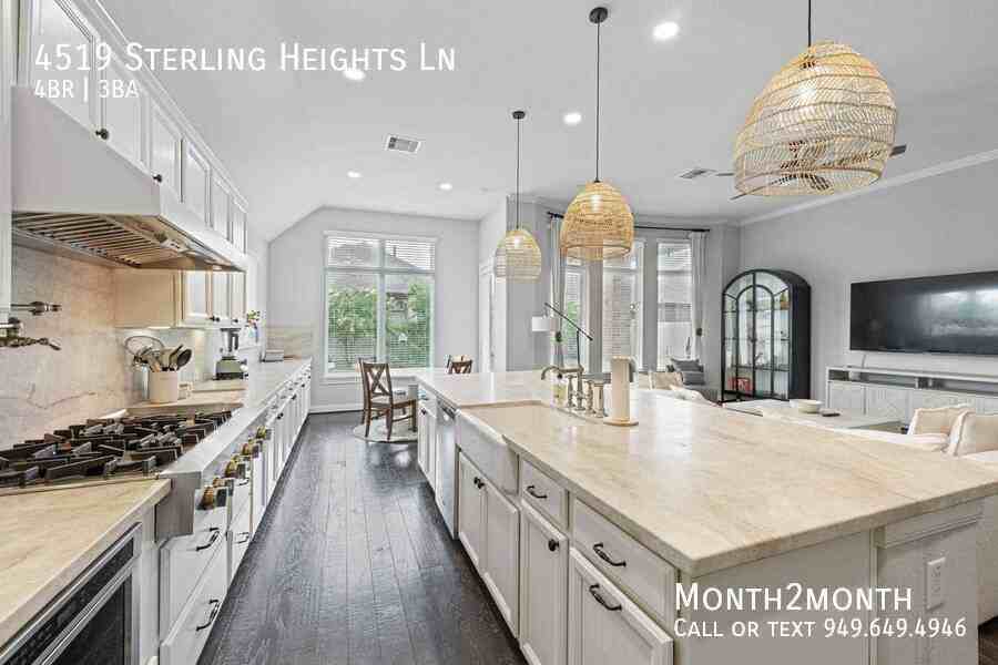 4519 Sterling Heights Ln - Photo 6 of 42