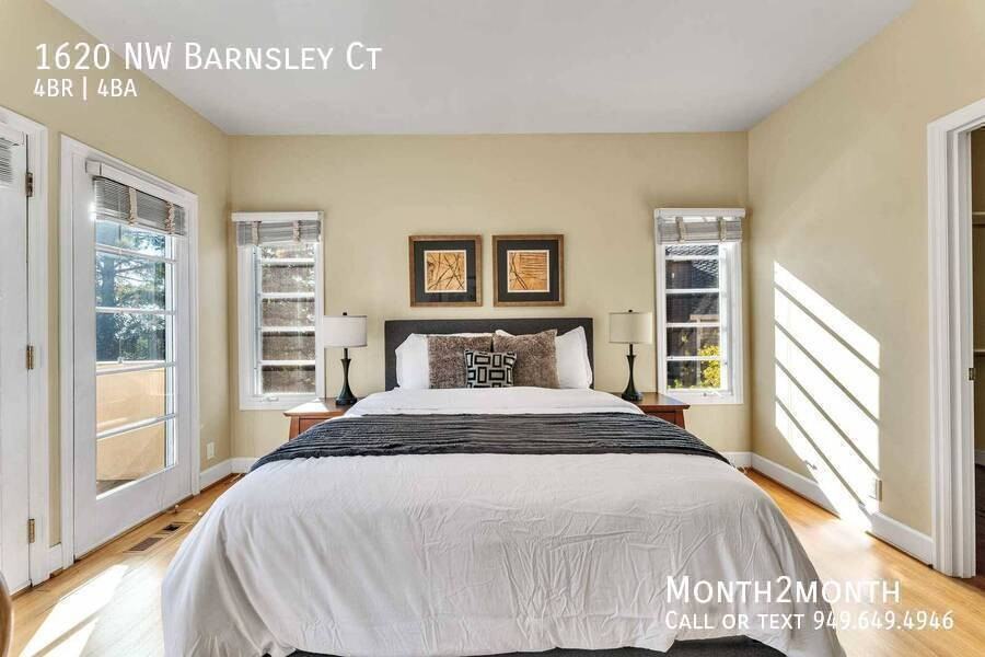1620 Nw Barnsley Ct - Photo 4 of 35
