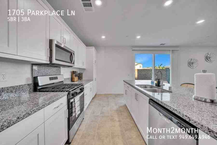 Parkplace Ln - Photo 6 of 32