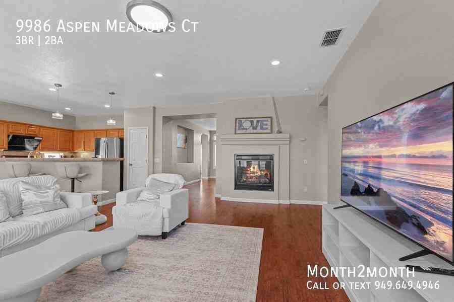 9986 Aspen Meadows Ct - Photo 3 of 43