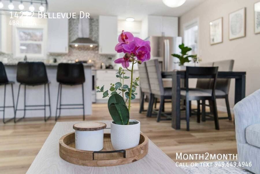 14222 Bellevue Dr - Photo 4 of 50