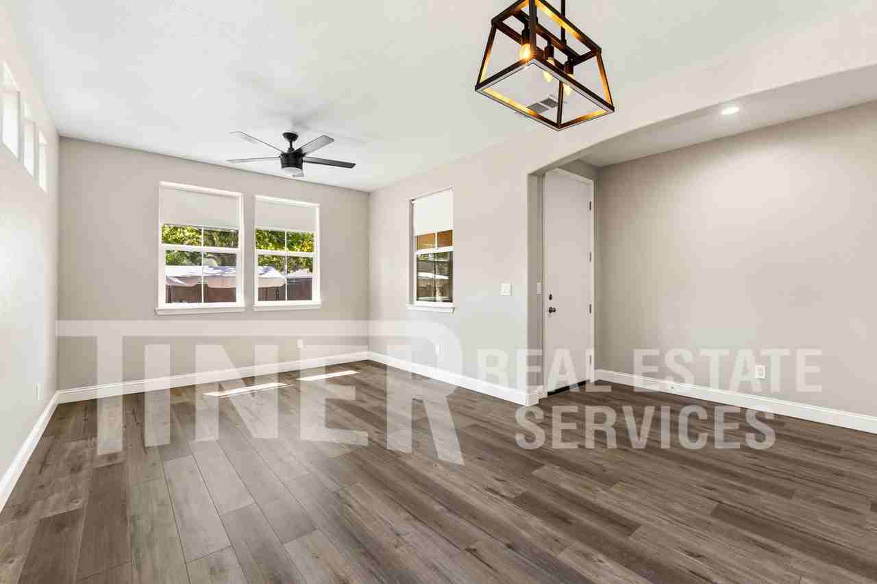 516 Costa Ln - Photo 7 of 26