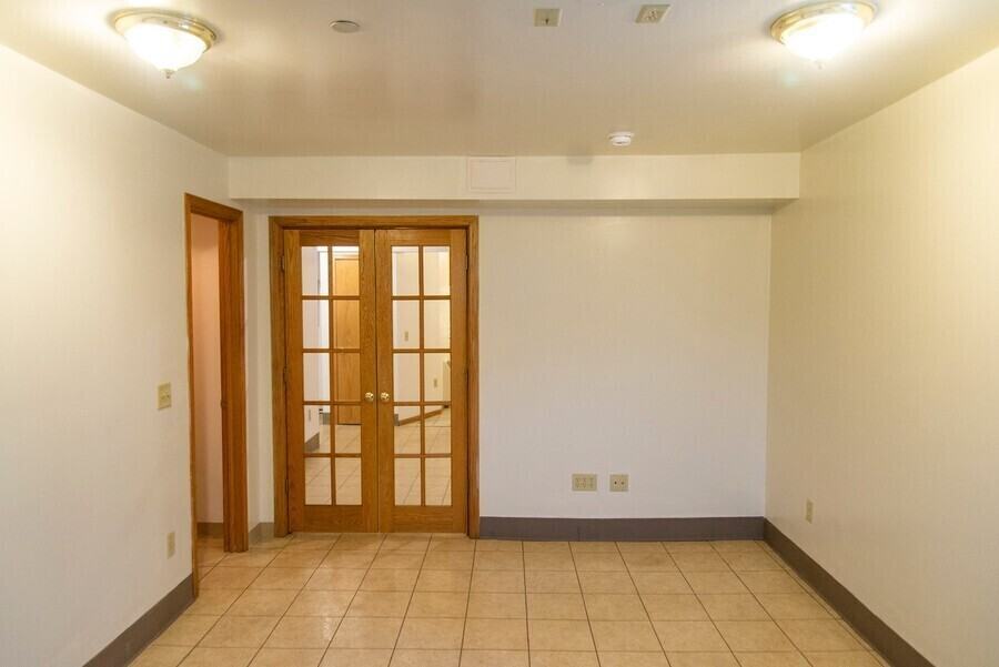 302 N 16th Ave E #7 - Photo 4 of 17