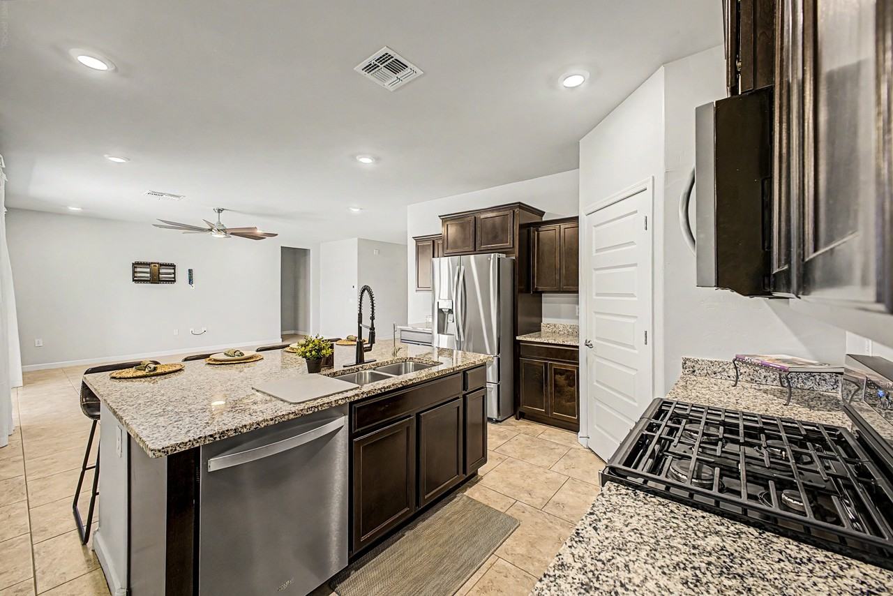 315 W Aberdeen St #1 - Photo 6 of 22