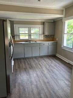413 Moss St #1 - Photo 3 of 16