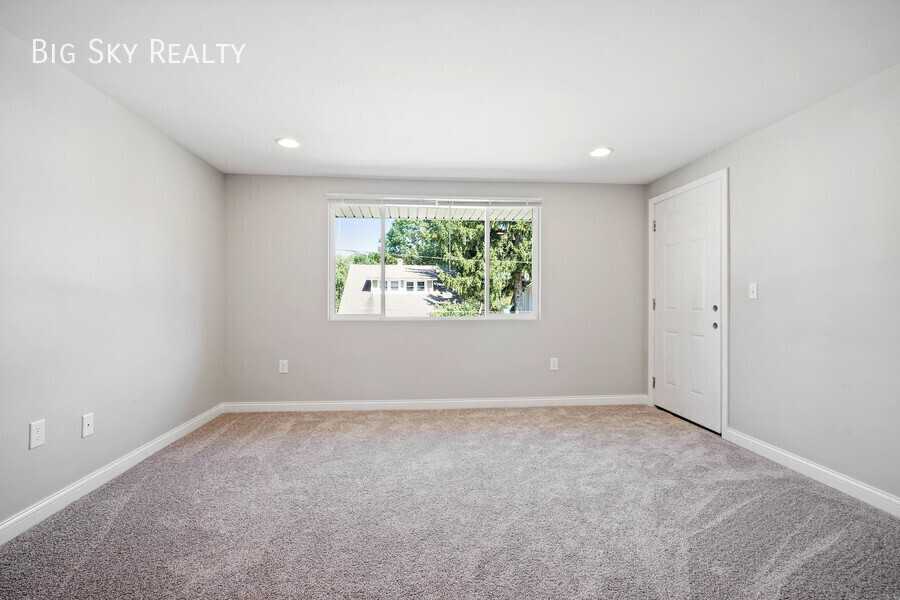 126 Town St #136C - Photo 3 of 23