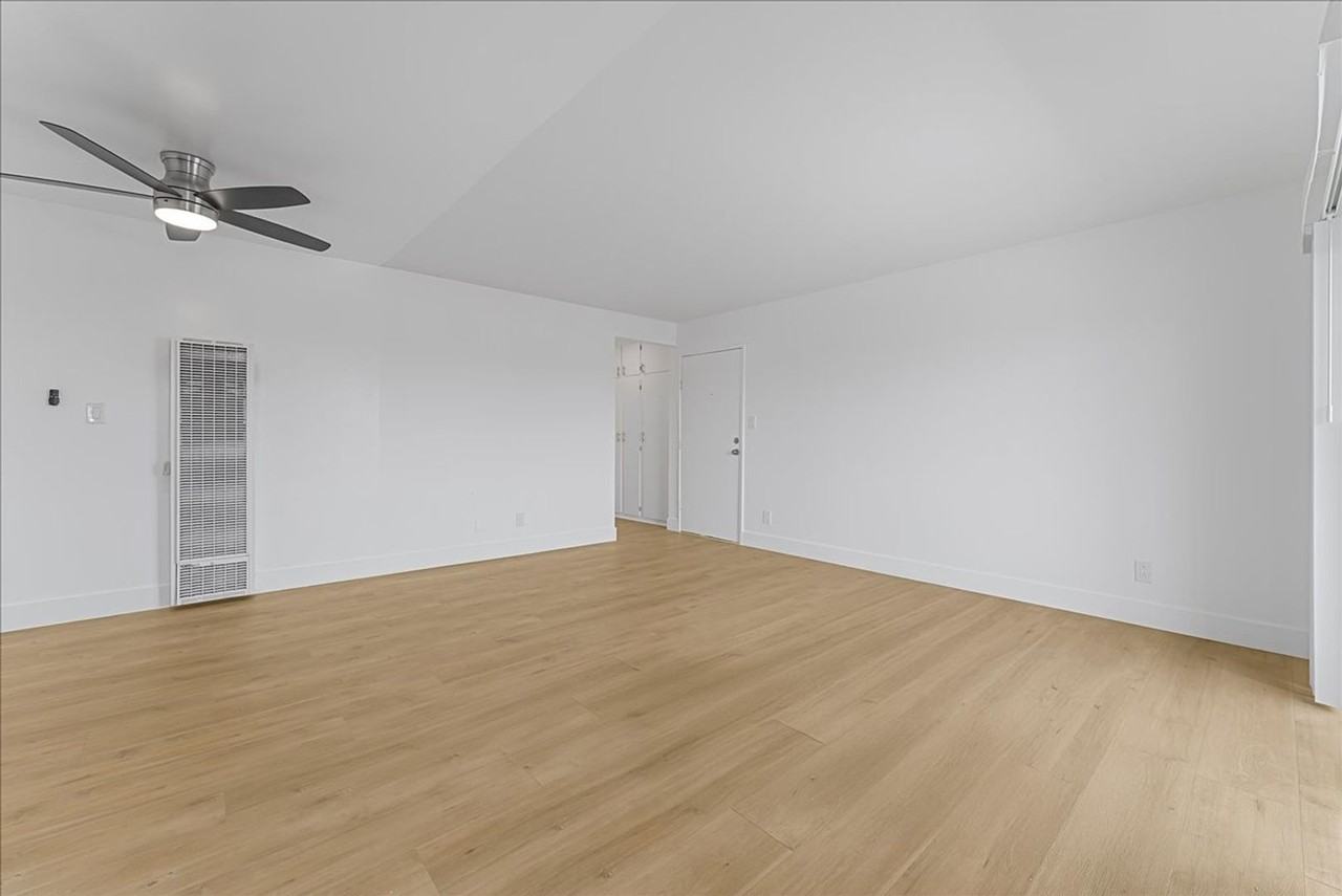 604 W G St #08 - Photo 2 of 12