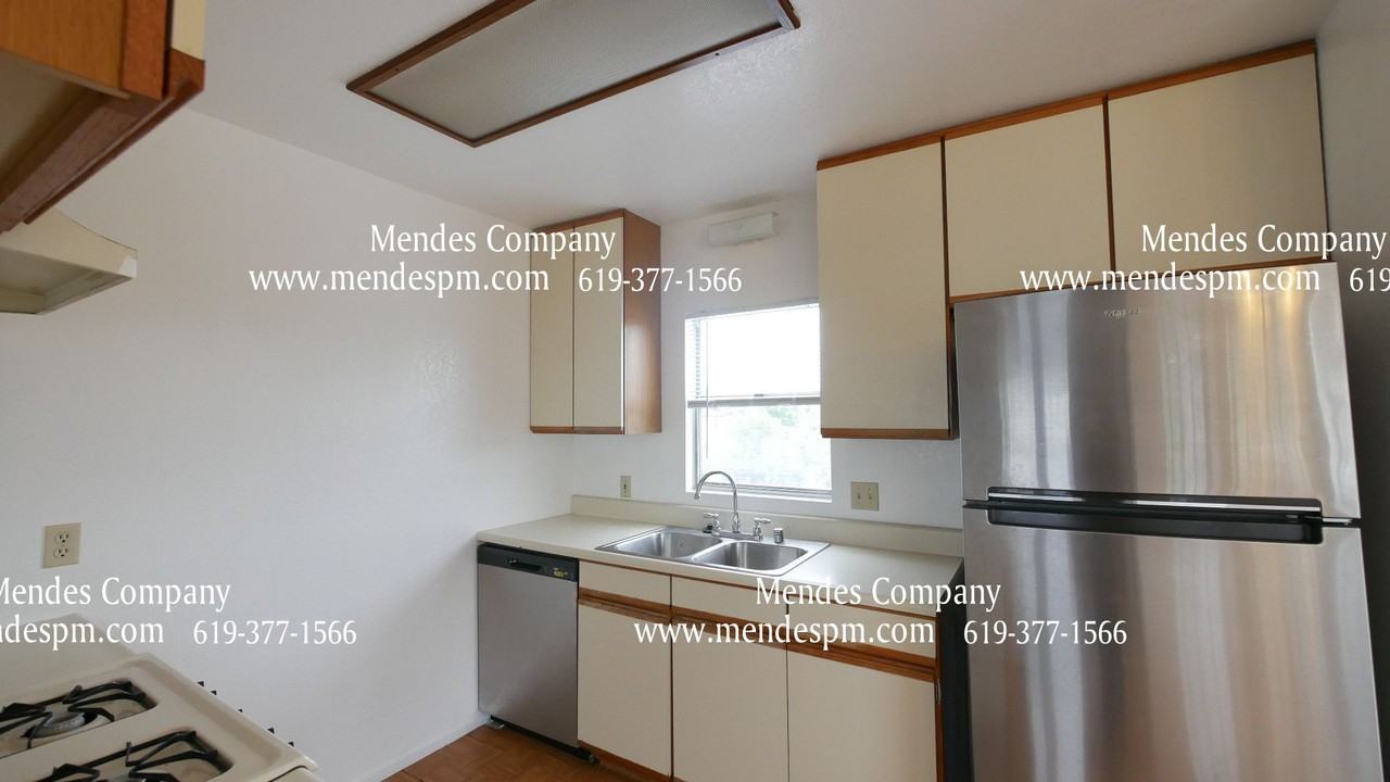 4496 1/2 48th St #B - Photo 4 of 20