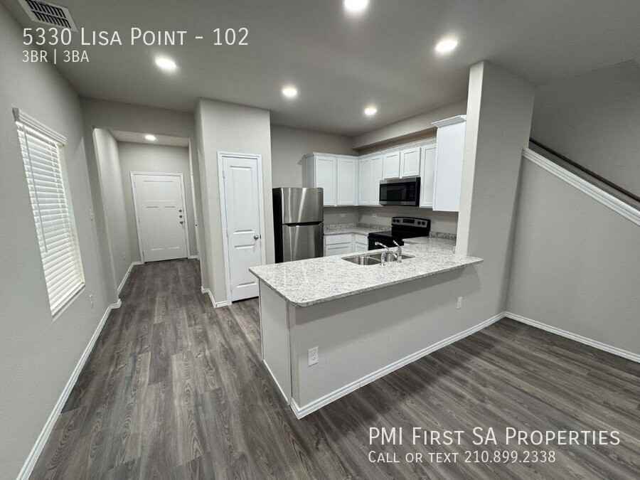 5330 Lisa Point #102 - Photo 4 of 16
