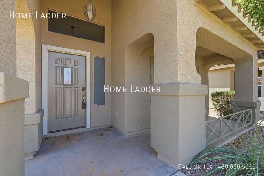 4101 E Longhorn St - Photo 4 of 50