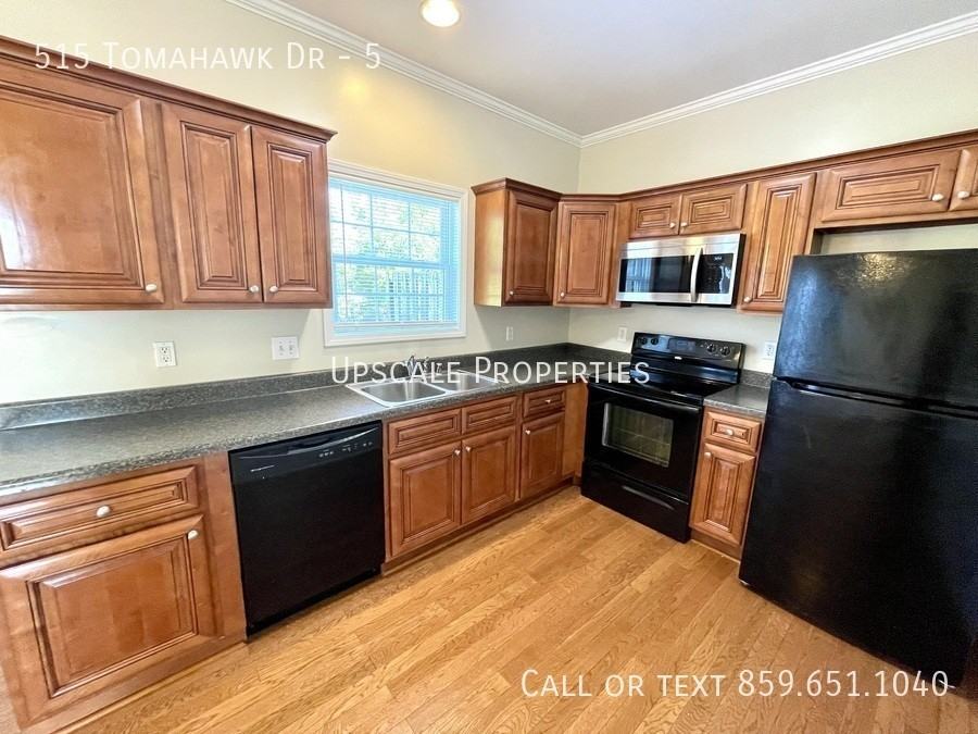 515 Tomahawk Dr #5 - Photo 5 of 15