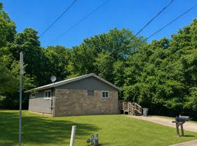 821 E Lakeside Dr - Photo 1 of 1