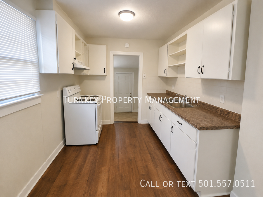 4608 Grand Ave - Photo 2 of 9