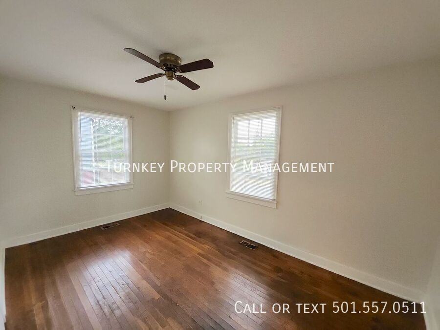 4608 Grand Ave - Photo 6 of 9