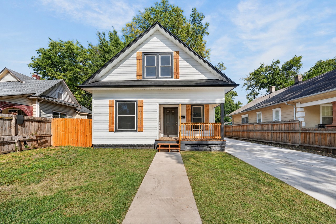 1134-1136 N Jackson - Photo 2 of 25