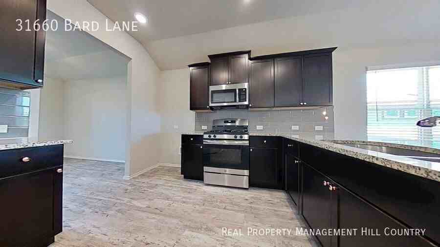 31660 Bard Ln - Photo 5 of 17