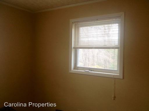 277 Hillside Dr - Photo 3 of 15