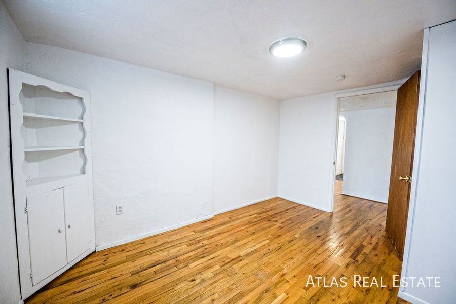 1001 19th St #1 - Photo 5 of 28