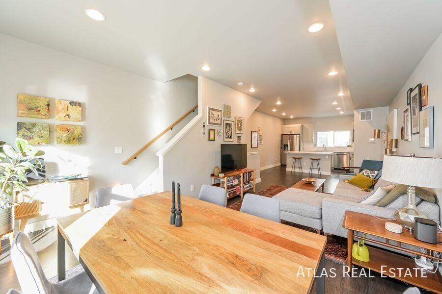 3810 N Olive St #2 - Photo 5 of 19