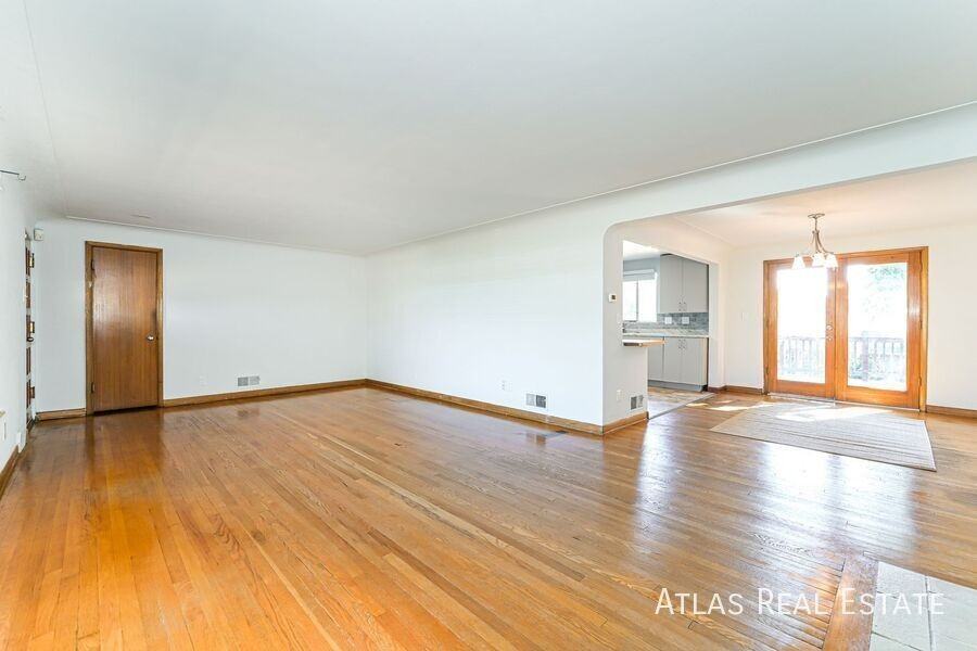 2110 Vance St - Photo 2 of 21