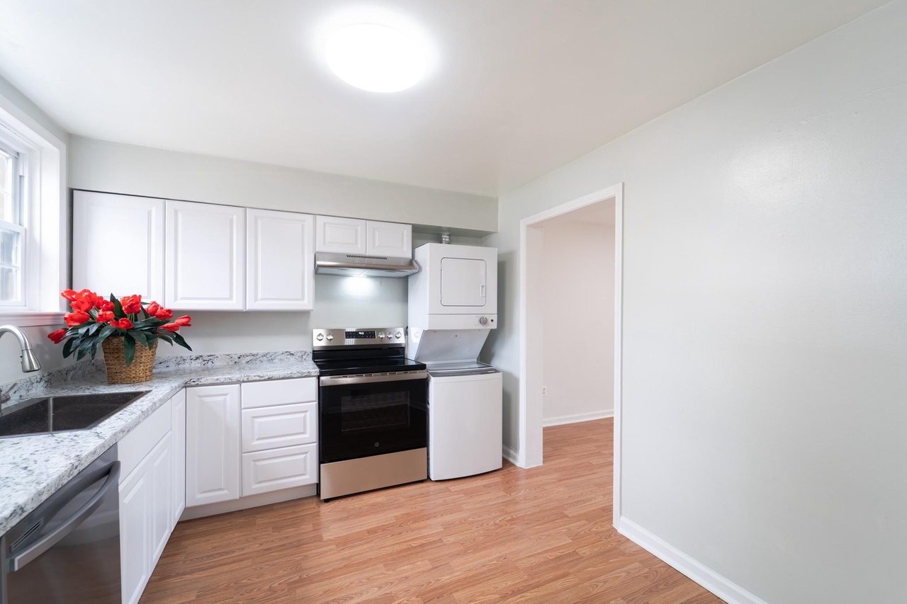 14421 Saguaro Pl - Photo 4 of 27