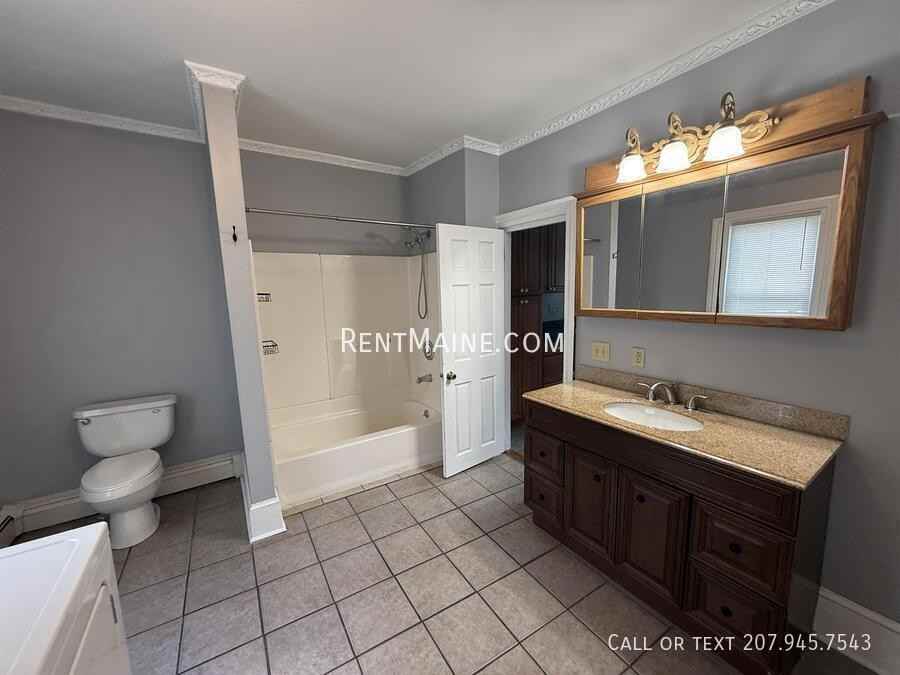 23 Dillingham St #1 - Photo 4 of 10