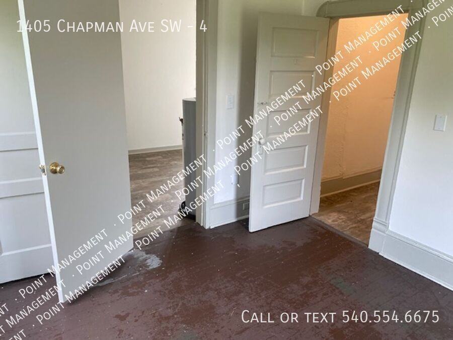 1405 Chapman Ave Sw #4 - Photo 4 of 7