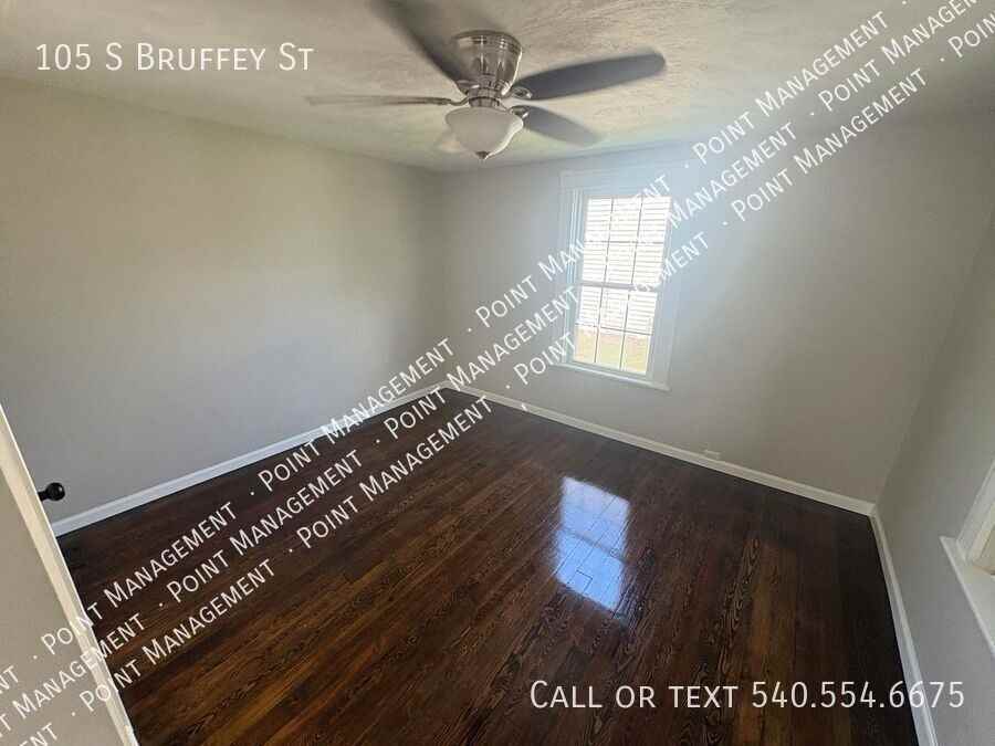 105 S Bruffey St - Photo 3 of 11