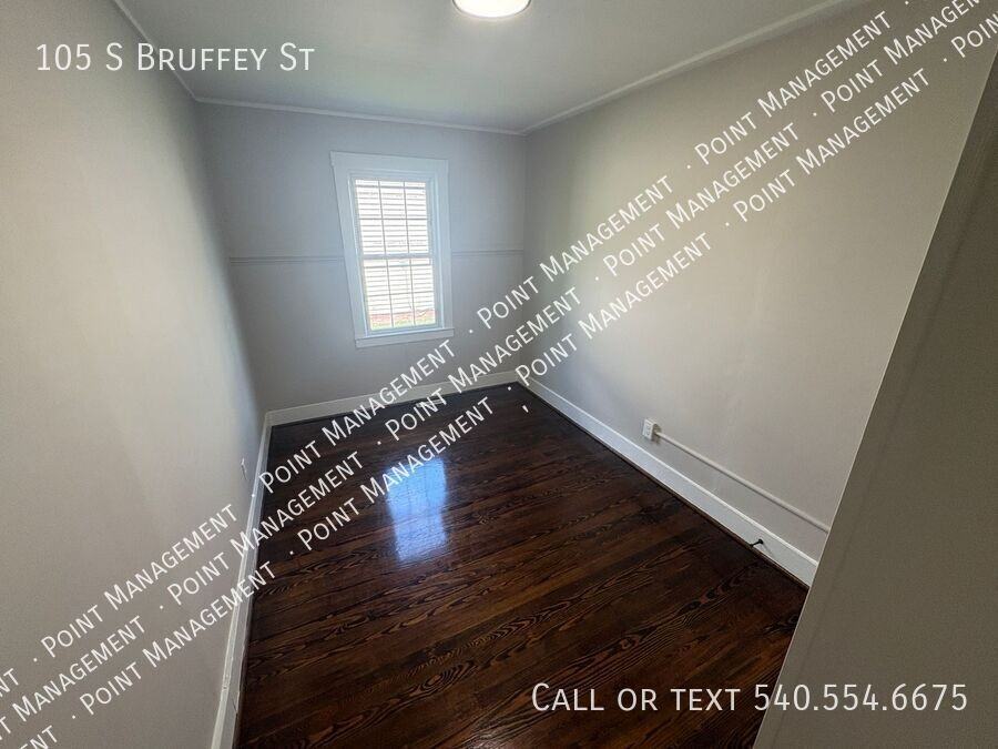 105 S Bruffey St - Photo 6 of 11