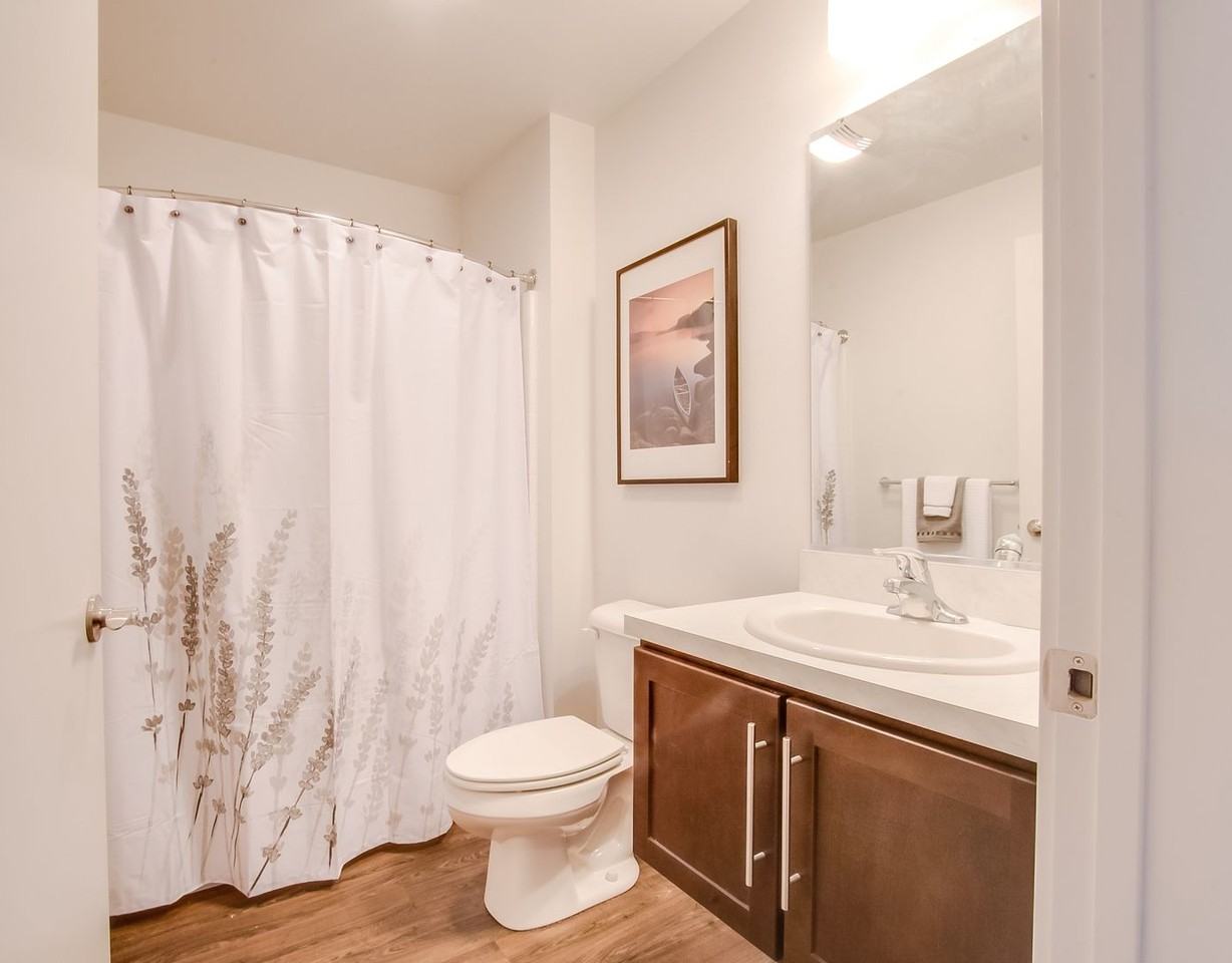 1308 NE Dekum St - Photo 5 of 16