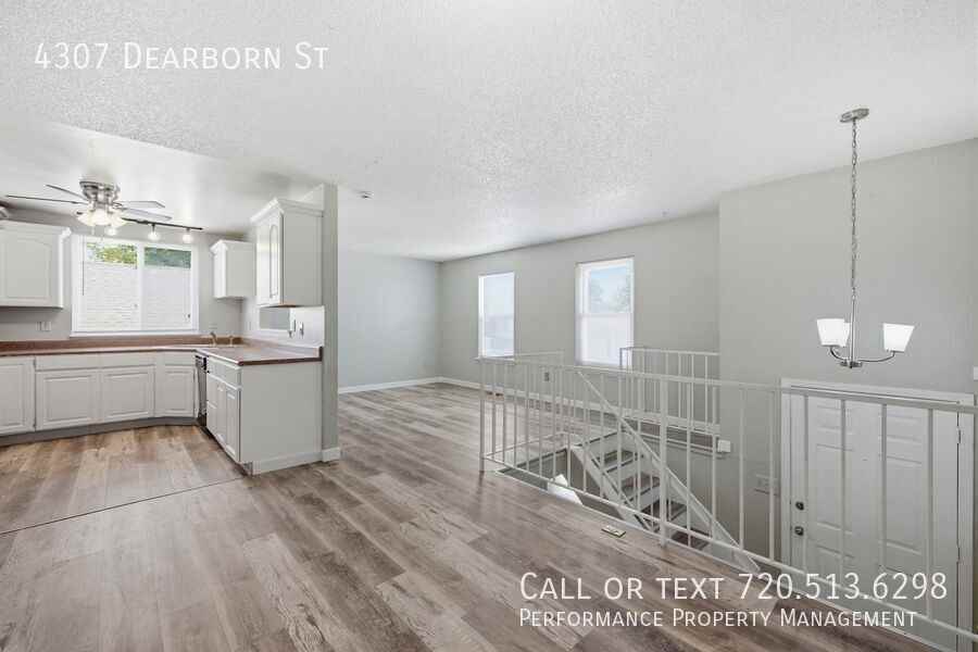 4307 Dearborn St - Photo 4 of 23