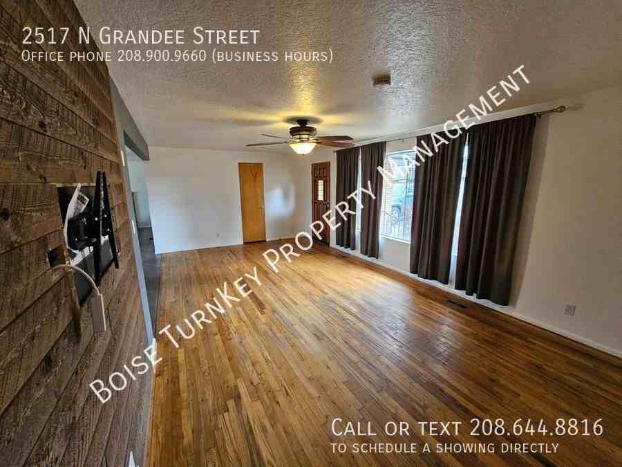 2517 N Grandee St - Photo 3 of 38