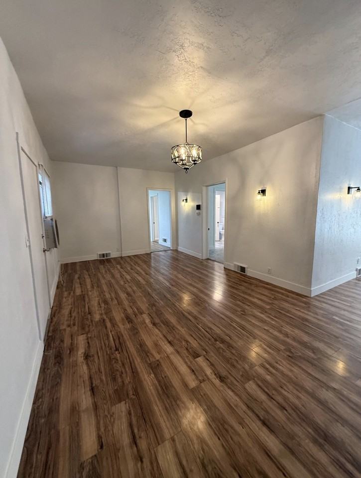 410 E 200 S - Photo 6 of 31