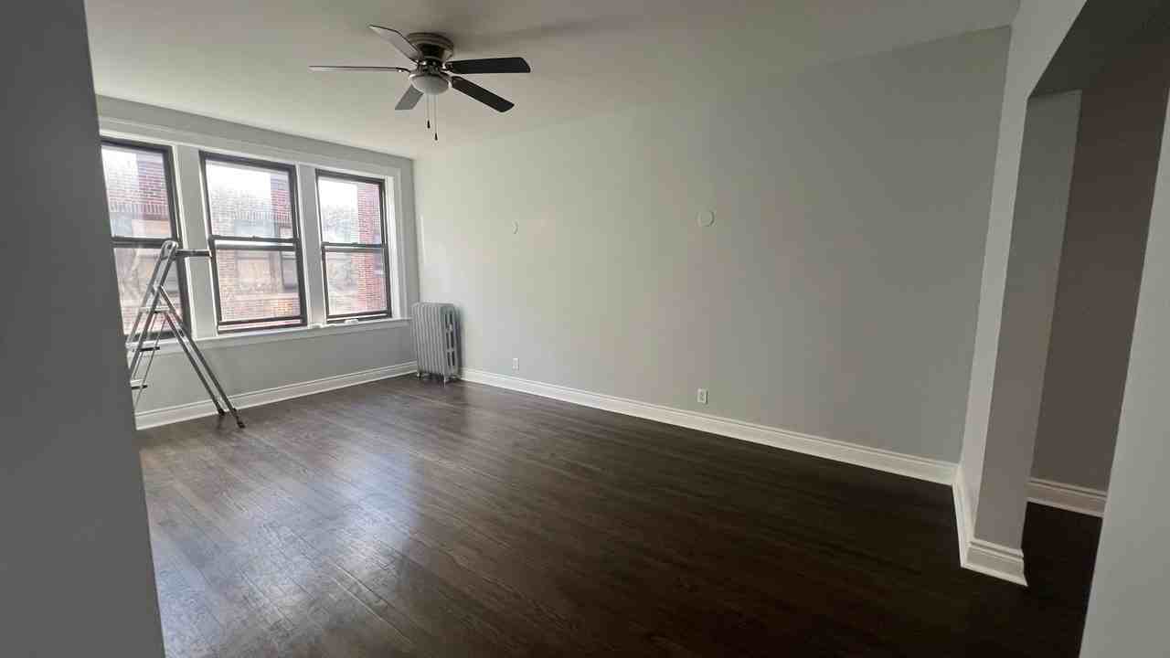 5517 S Everett Ave #5517-2E - Photo 7 of 13