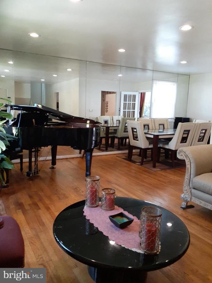4116 Weller Rd - Photo 6 of 45