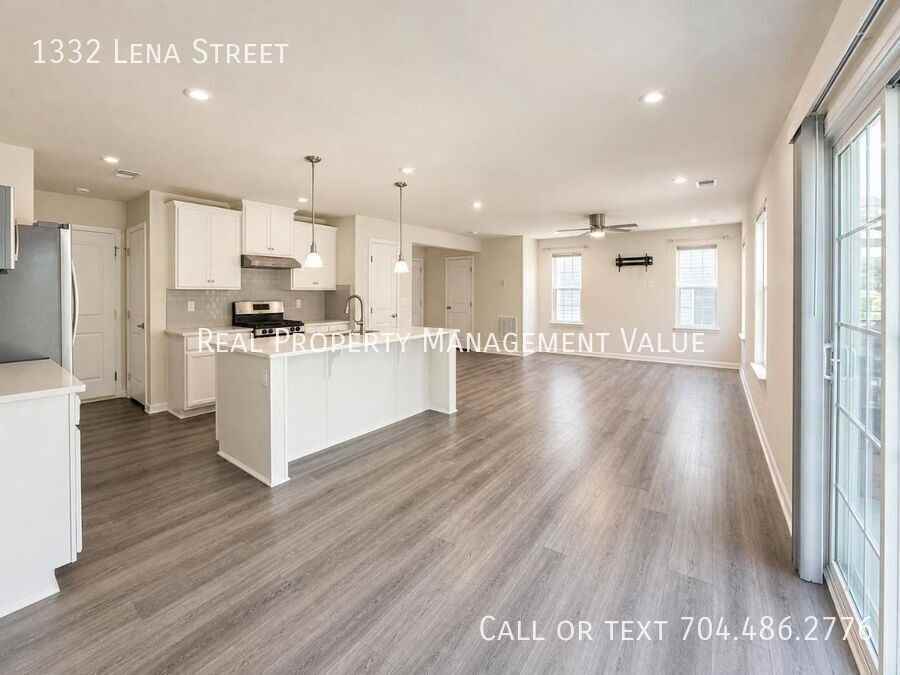 1332 Lena St - Photo 7 of 28
