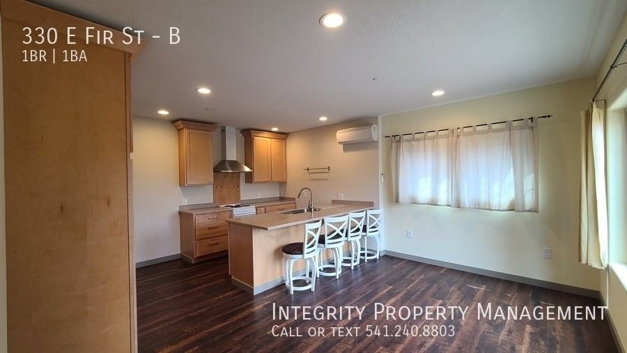330 E Fir St #B - Photo 4 of 12